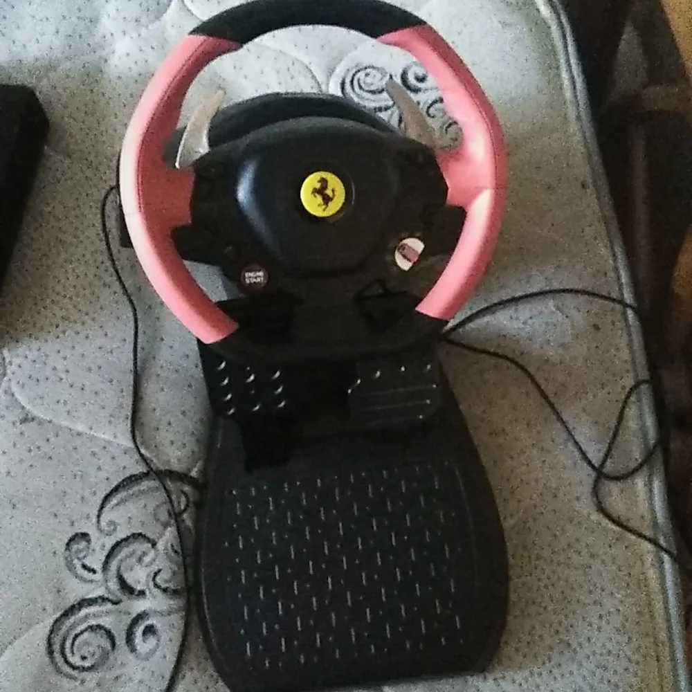 Thrust master Ferrari xbox steering wheel